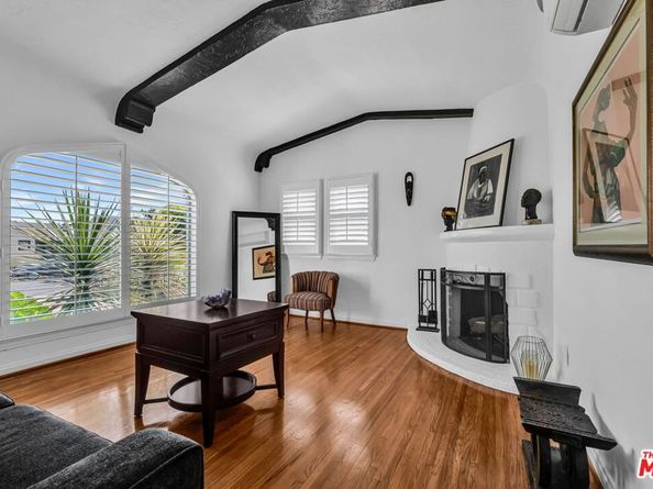 8759 S Hobart Boulevard, Los Angeles CA 90047