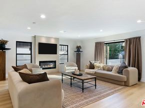 22269 Avenue San Luis, Woodland Hills CA 91364