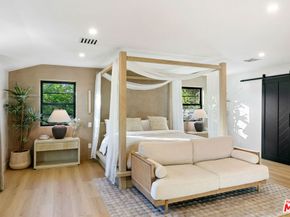 22269 Avenue San Luis, Woodland Hills CA 91364