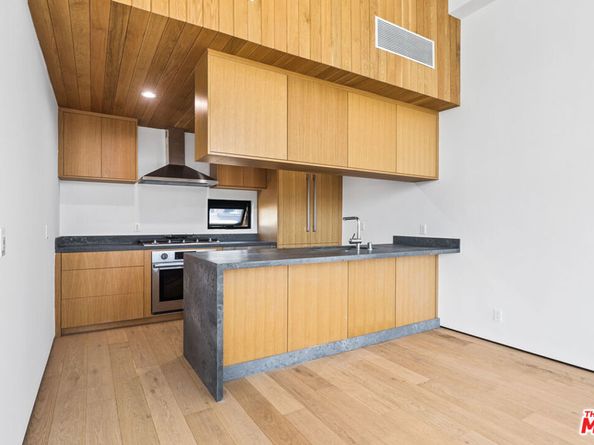 3601 McLaughlin Ave, Los Angeles CA 90066