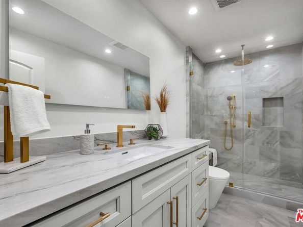 2205 Canyonback Road, Los Angeles CA 90049