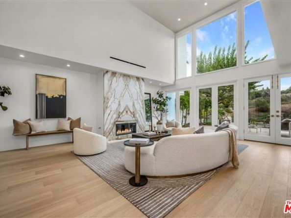 2205 Canyonback Road, Los Angeles CA 90049