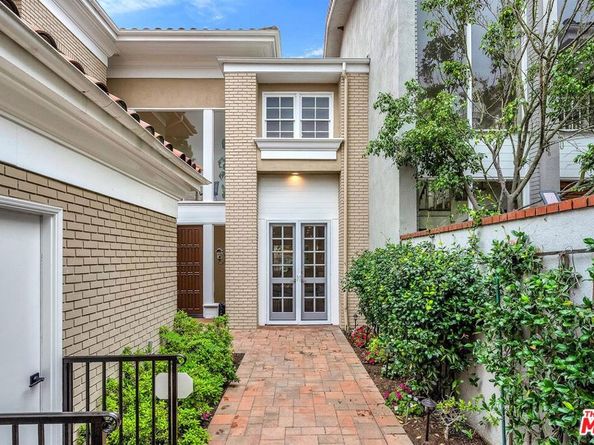 2205 Canyonback Road, Los Angeles CA 90049