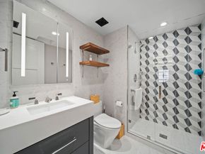 849 S Broadway 812, Los Angeles CA 90014