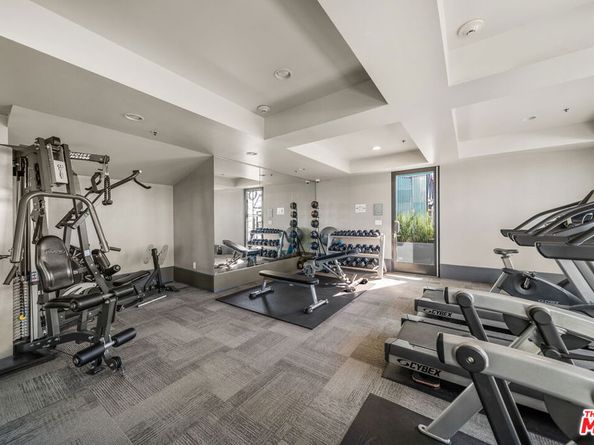 849 S Broadway 812, Los Angeles CA 90014