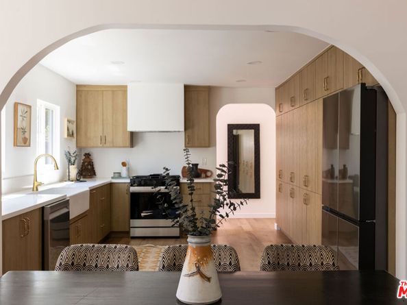 4231 3rd Avenue, Los Angeles CA 90008