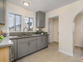 2406 S Cochran Avenue, Los Angeles CA 90016