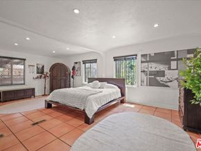 6119 Del Valle Drive, Los Angeles CA 90048