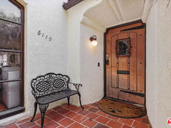 6119 Del Valle Drive, Los Angeles CA 90048