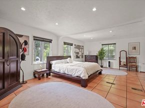 6119 Del Valle Drive, Los Angeles CA 90048