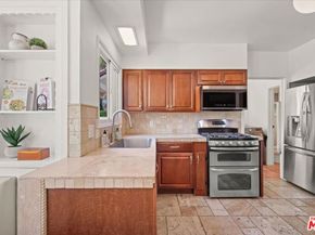 6119 Del Valle Drive, Los Angeles CA 90048