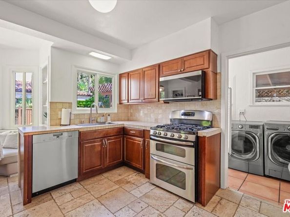 6119 Del Valle Drive, Los Angeles CA 90048