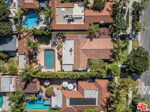 6119 Del Valle Drive, Los Angeles CA 90048