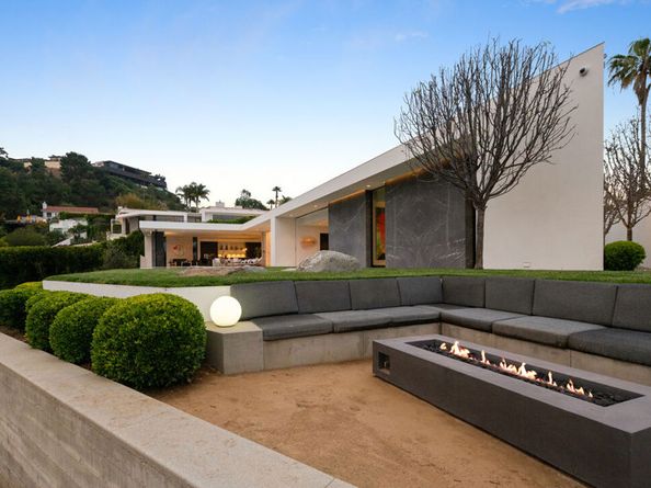 9265 Robin Drive, Los Angeles CA 90069