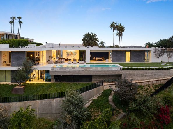 9265 Robin Drive, Los Angeles CA 90069