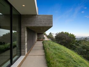 9265 Robin Drive, Los Angeles CA 90069