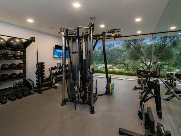 9265 Robin Drive, Los Angeles CA 90069