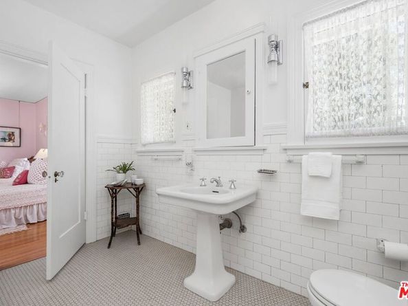 254 Lorraine Boulevard, Los Angeles CA 90004