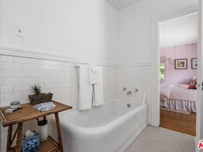 254 Lorraine Boulevard, Los Angeles CA 90004
