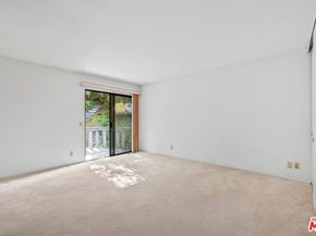 2180 Alcyona Drive, Los Angeles CA 90068