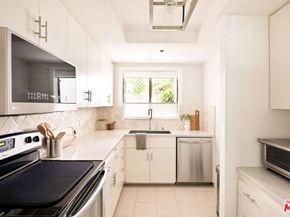 2940 Neilson Way 103, Santa Monica CA 90405