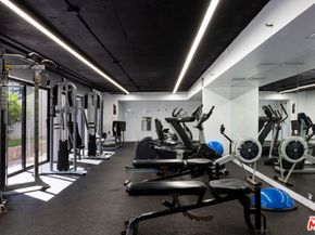 2940 Neilson Way 103, Santa Monica CA 90405