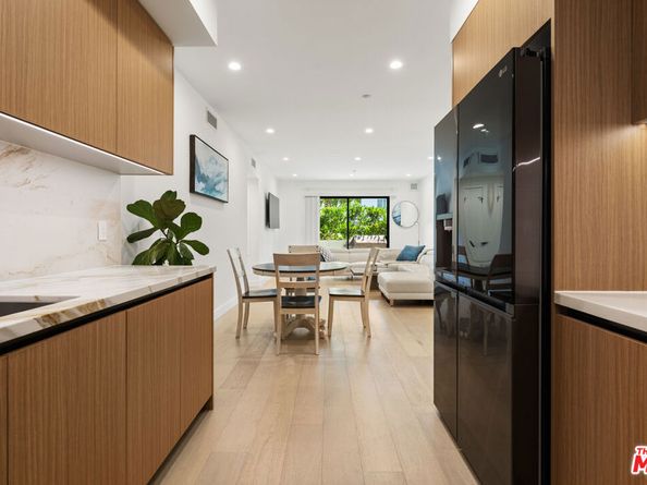 1123 S Shenandoah Street 101, Los Angeles CA 90035