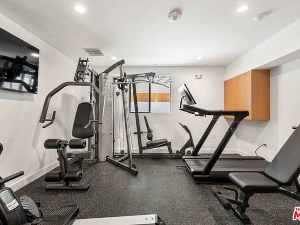 1123 S Shenandoah Street 101, Los Angeles CA 90035