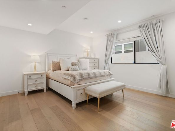 1123 S Shenandoah Street 101, Los Angeles CA 90035