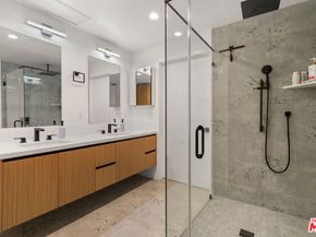 1123 S Shenandoah Street 101, Los Angeles CA 90035