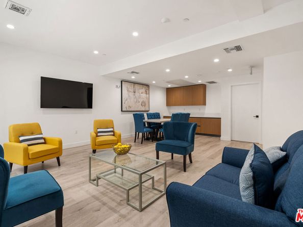 1123 S Shenandoah Street 101, Los Angeles CA 90035