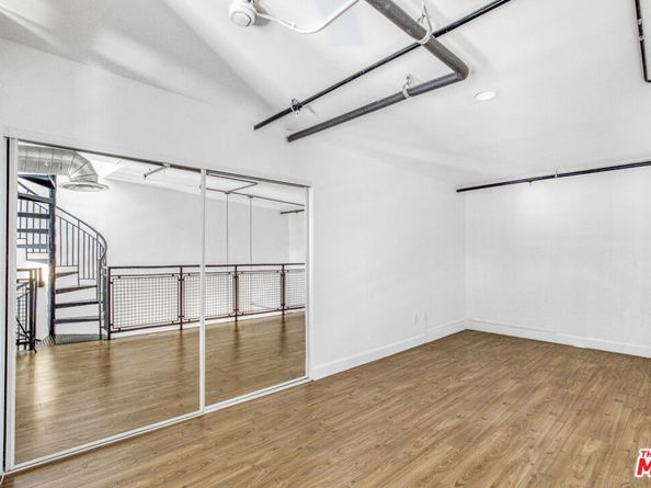 253 S Broadway 507, Los Angeles CA 90012