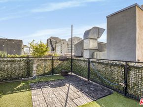 253 S Broadway 507, Los Angeles CA 90012