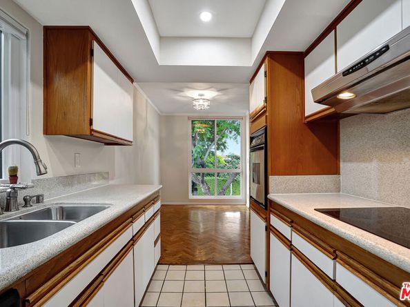 1351 N Crescent Heights Boulevard 308, West Hollywood CA 90046