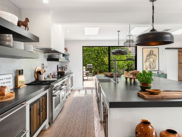 27860 Winding Way, Malibu CA 90265