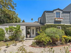 560 N Croft Avenue, West Hollywood CA 90048