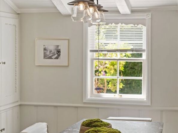 560 N Croft Avenue, West Hollywood CA 90048