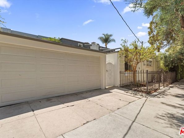 560 N Croft Avenue, West Hollywood CA 90048