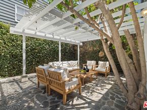 560 N Croft Avenue, West Hollywood CA 90048