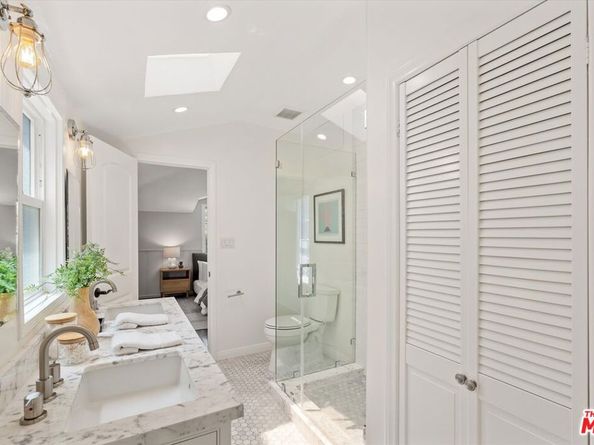 560 N Croft Avenue, West Hollywood CA 90048