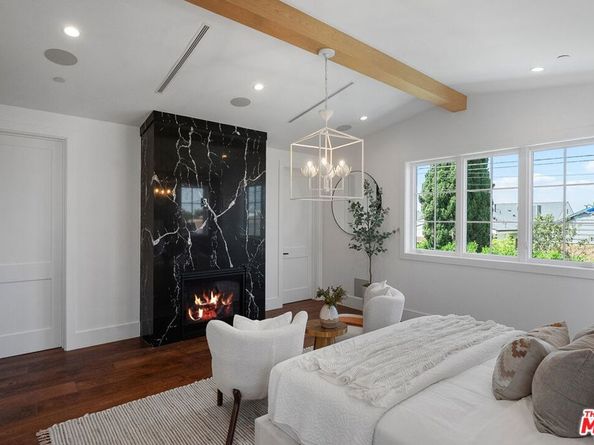 8025 Stewart Avenue, Los Angeles CA 90045