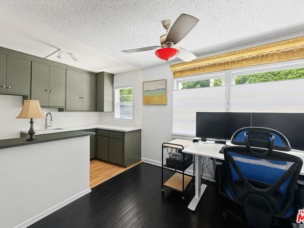 946 Hilldale Avenue, West Hollywood CA 90069