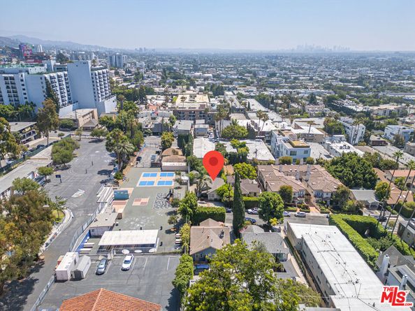 946 Hilldale Avenue, West Hollywood CA 90069