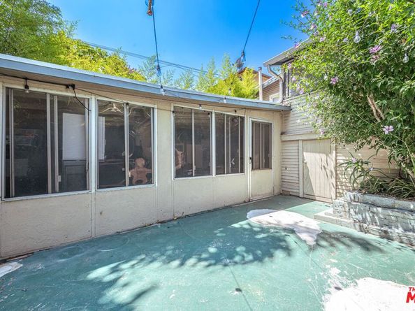 946 Hilldale Avenue, West Hollywood CA 90069