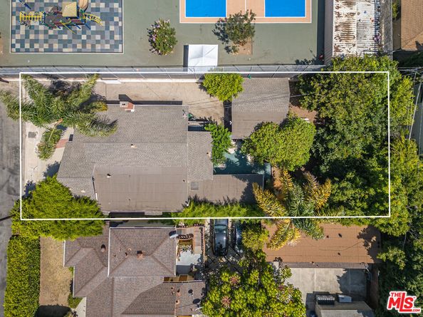 946 Hilldale Avenue, West Hollywood CA 90069