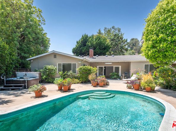 1350 Jonesboro Drive, Los Angeles CA 90049