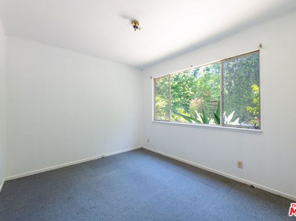 1350 Jonesboro Drive, Los Angeles CA 90049