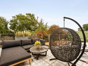 8512 Hargis Street, Los Angeles CA 90034