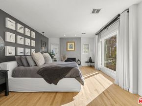 410 Entrada Drive, Santa Monica CA 90402