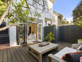 410 Entrada Drive, Santa Monica CA 90402